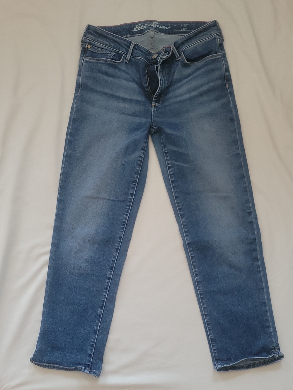 Eddie Bauer Women’s Straight-Leg Capris in Medium Blue Wash
